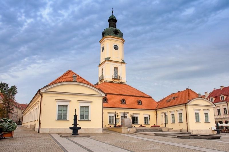 Ratusz - Oddział Muzeum Podlaskiego w Białymstoku, atrakcja w pobliżu dworca Białystok