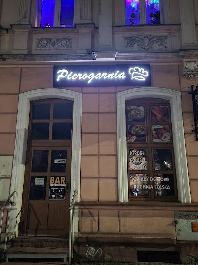 Pierogarnia, near Brzeg station