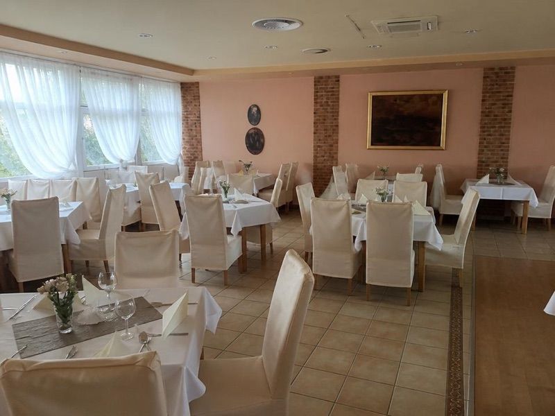 Restauracja Leśna, near Bydgoszcz Leśna station