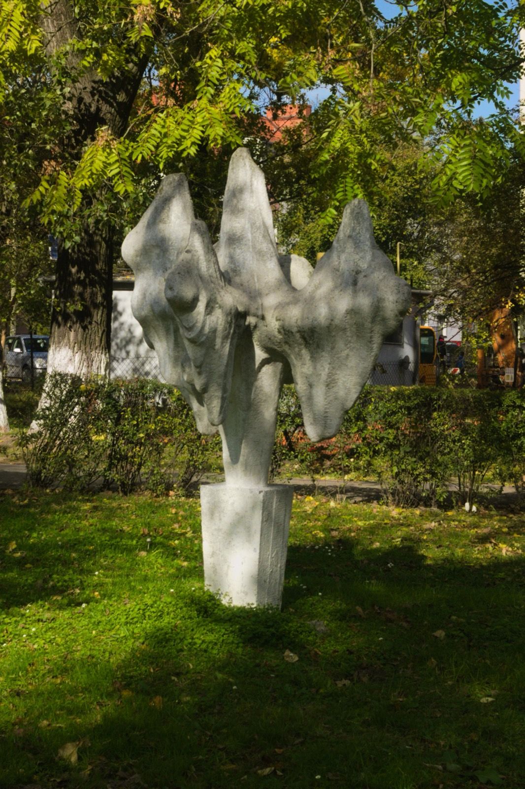 Skalary - Rzeźba plenerowa, atrakcja w pobliżu dworca Bytom