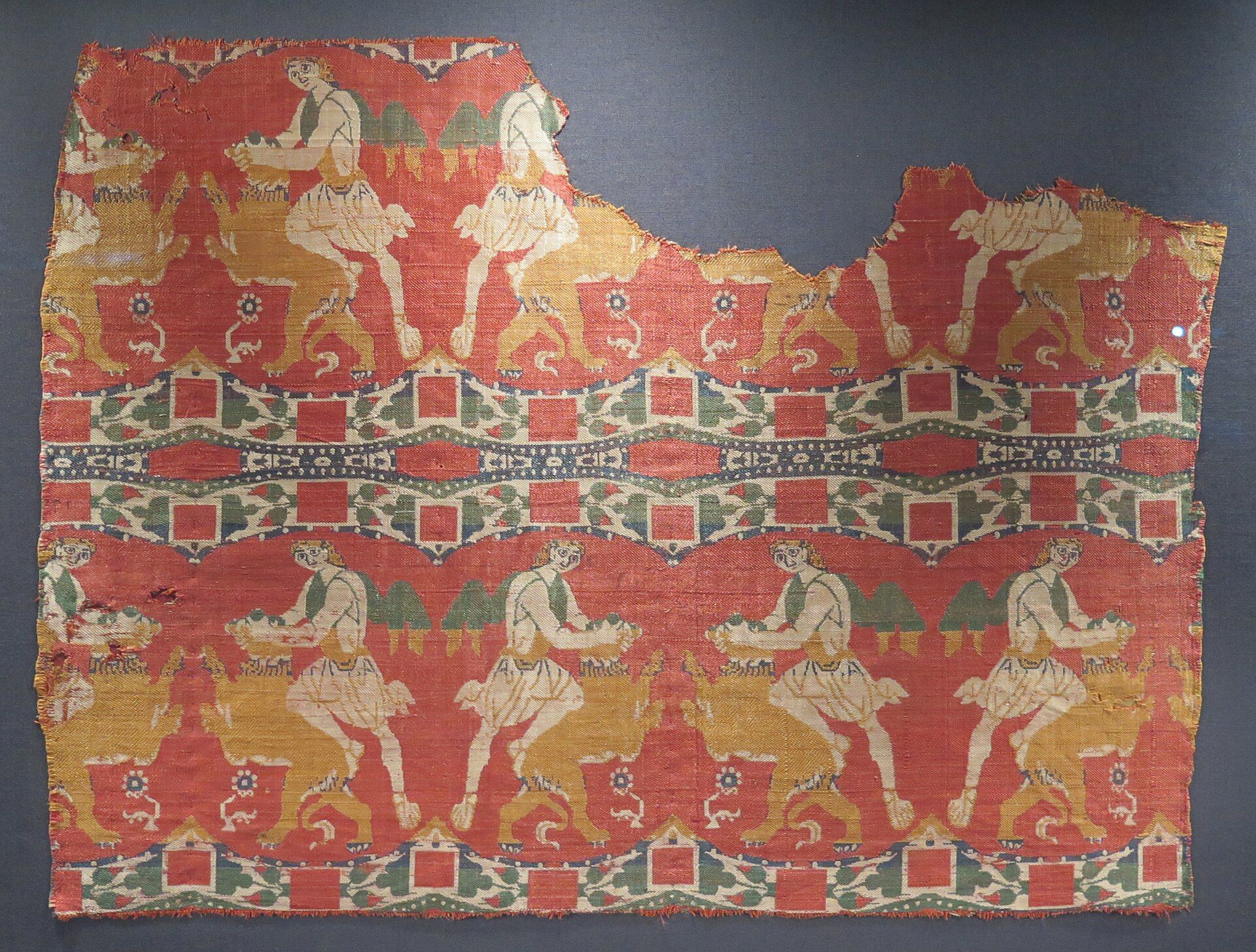 Domschatzmuseum Chur, atrakcja w pobliżu dworca Chur