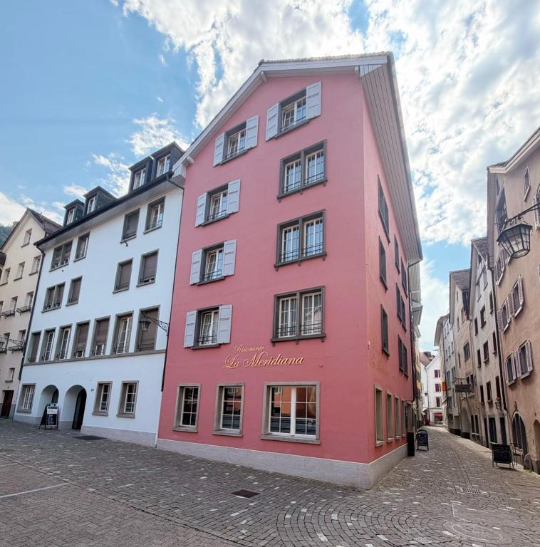 Hotel Alpenstadt, place to stay near Chur station