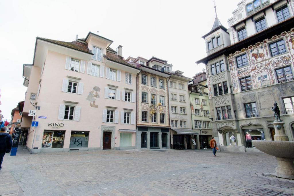KoBi Apartments Hirschenplatz, place to stay near Luzern station