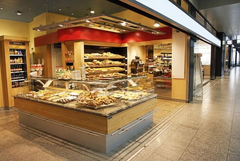 Steiner Flughafebeck AG, near Zürich Flughafen station