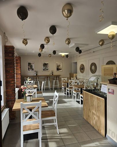 Makaronowy Raj, near Dworzec Kolejowy Chodzież station