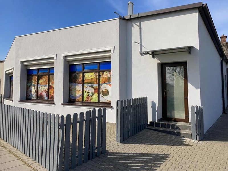 Bar Pod Basztą, okolice dworca Chojna