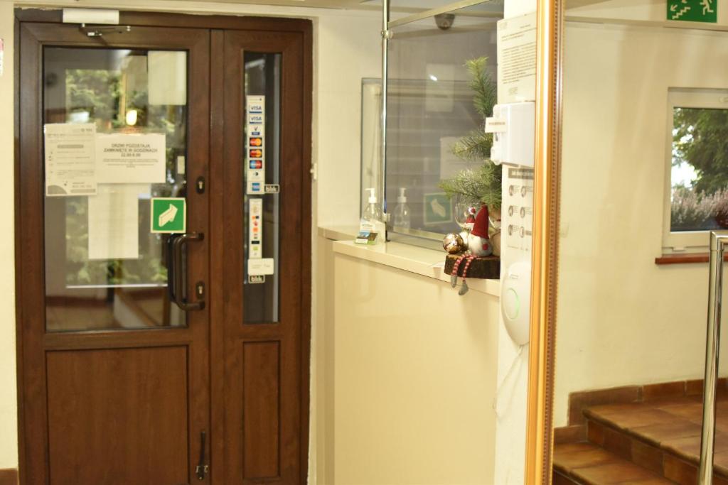 Hotel Dąbrowiak, place to stay near Dąbrowa Górnicza Ząbkowice station