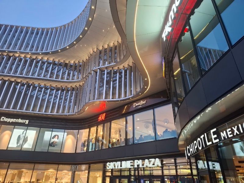 Skyline Plaza, shopping mall near Frankfurt (Main) Hauptbahnhof station