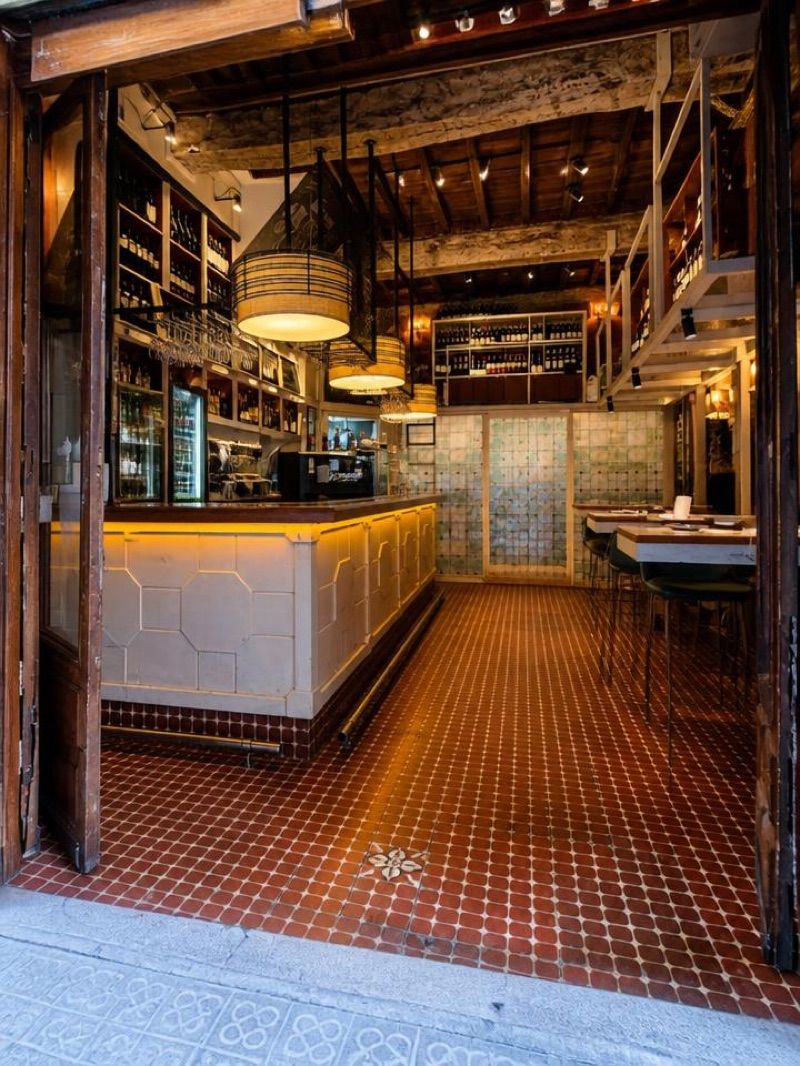Bar La Cátedra Tapas y Vinos, okolice dworca Estacion de Santander