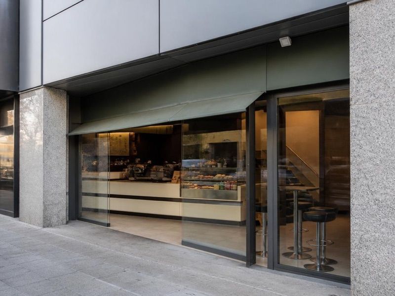 McDonald's, okolice dworca Sevilla - Santa Justa