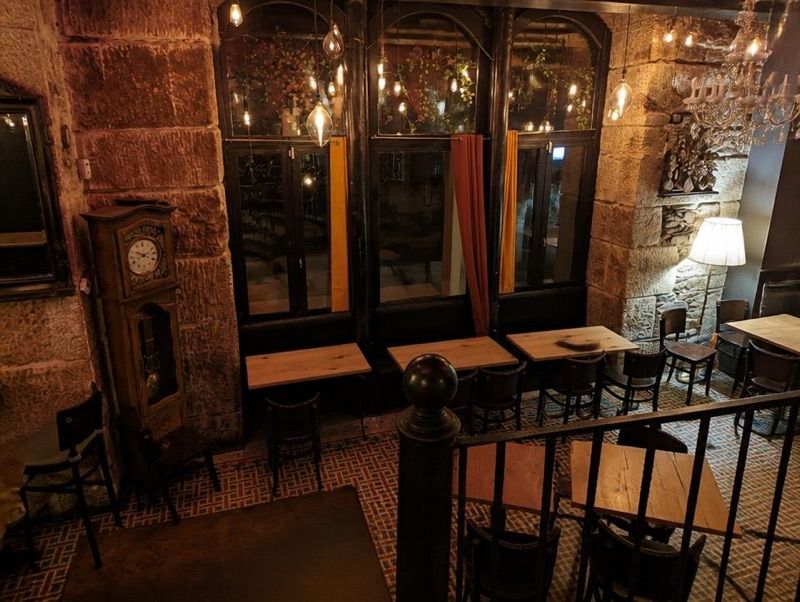 Chez Louisette, okolice dworca Nantes