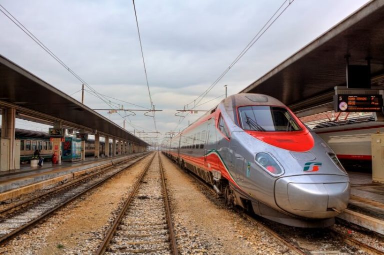 Frecciabianca - tour of Italy by train