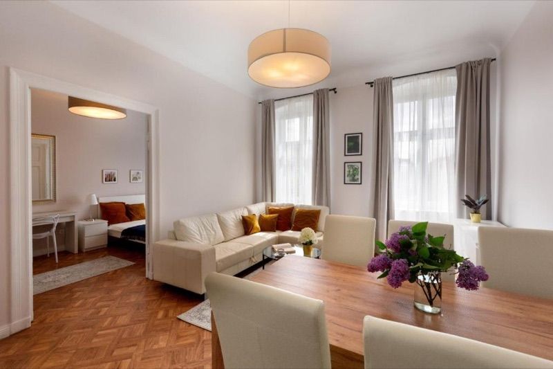 Evita 3, place to stay near Gniezno station