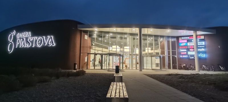 Galeria Piastova, shopping mall near Gniezno station
