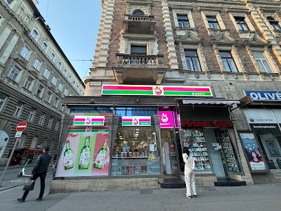 Berry Supermarket, shop near Budapest-Nyugati station