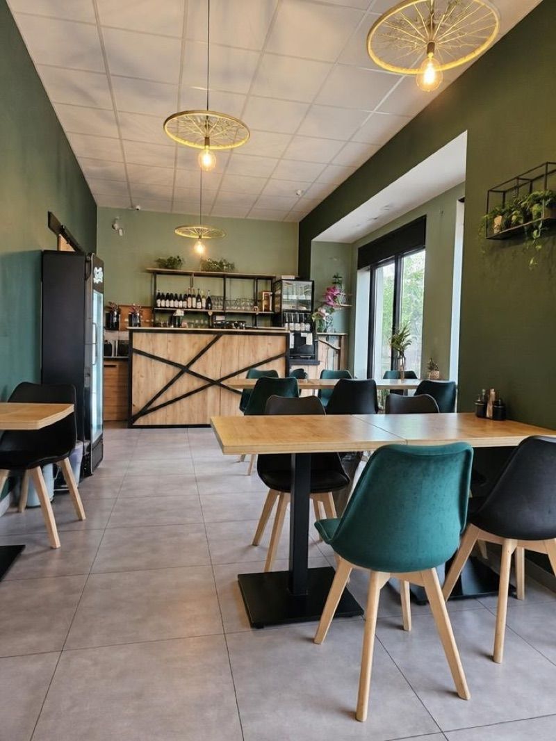 Bistro Kwadrans, near Jędrzejów station