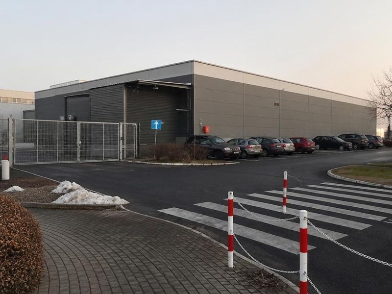 Carrefour, sklep przy dworcu Kędzierzyn-Koźle