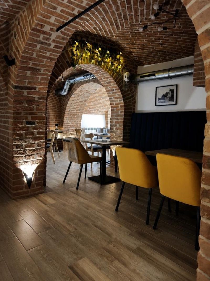 Resto Pub Pocztowa 5, near Kętrzyn station