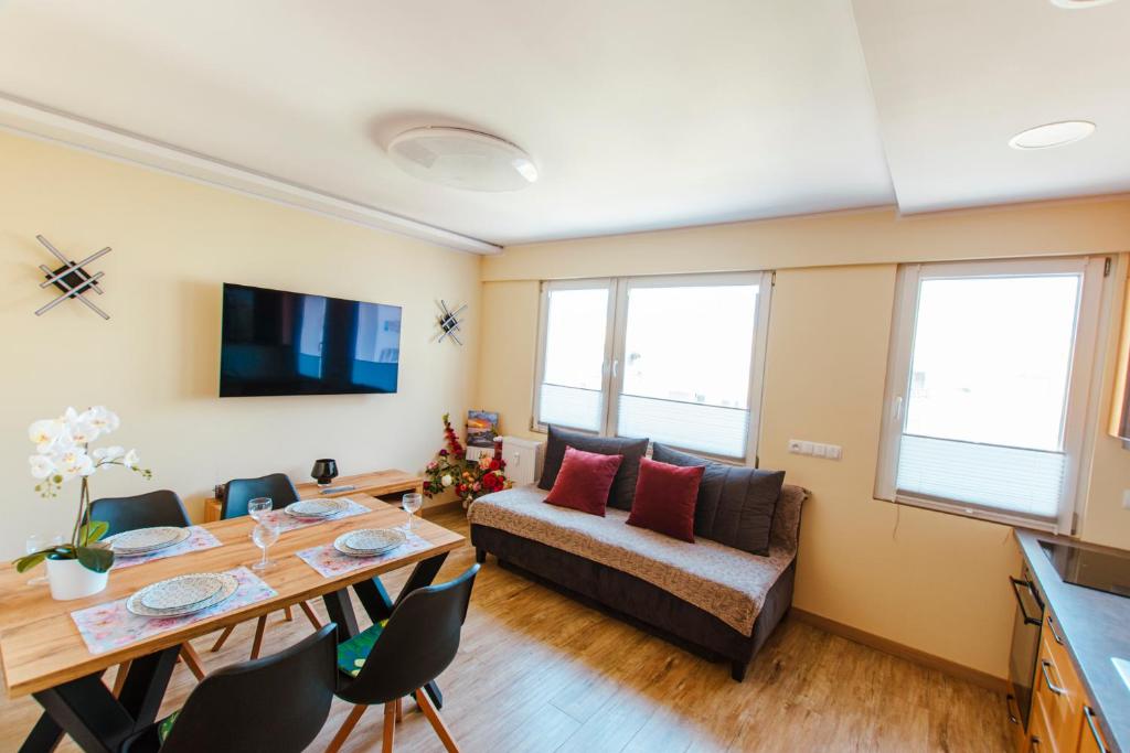 VacationClub - Gierczak 15 Apartament 10, place to stay near Kołobrzeg station