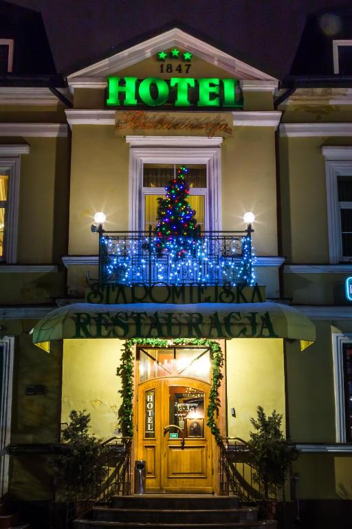 Hotel Staromiejski, place to stay near Krasnystaw Miasto station