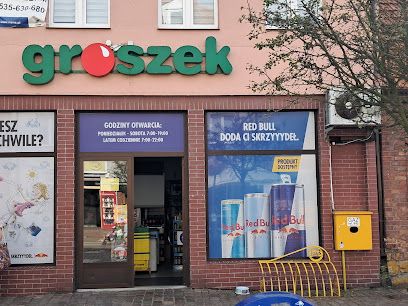 Groszek - Delikatesy 9-ka, shop near Łeba station