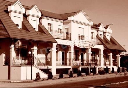 Hotel Chrobry, place to stay near Łęczyca station