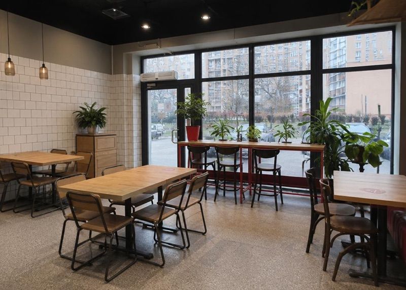 Pizza Hut Łódź Wujaka, okolice dworca Łódź Widzew