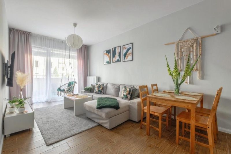 Boho Apartment Janów z miejscem parkingowym, hotel blisko dworca Łódź Widzew