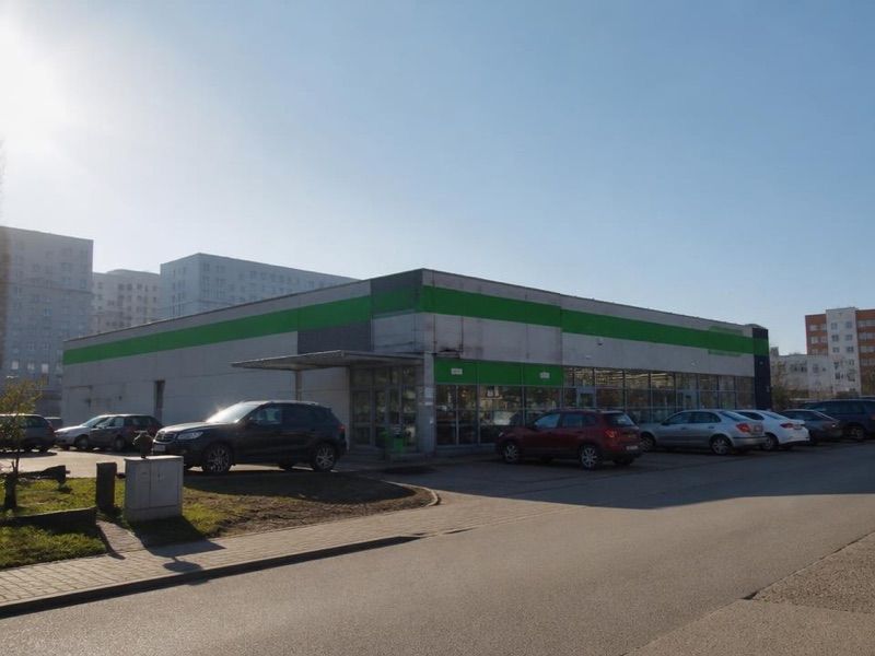 Stokrotka, sklep przy dworcu Łódź Widzew