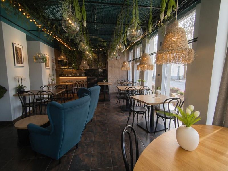 Karma Caffe, okolice dworca Łowicz Główny