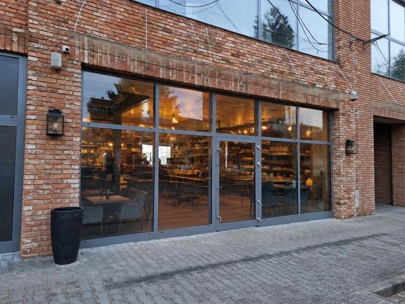 RestoBar Rynek 9, near Maków Podhalański station