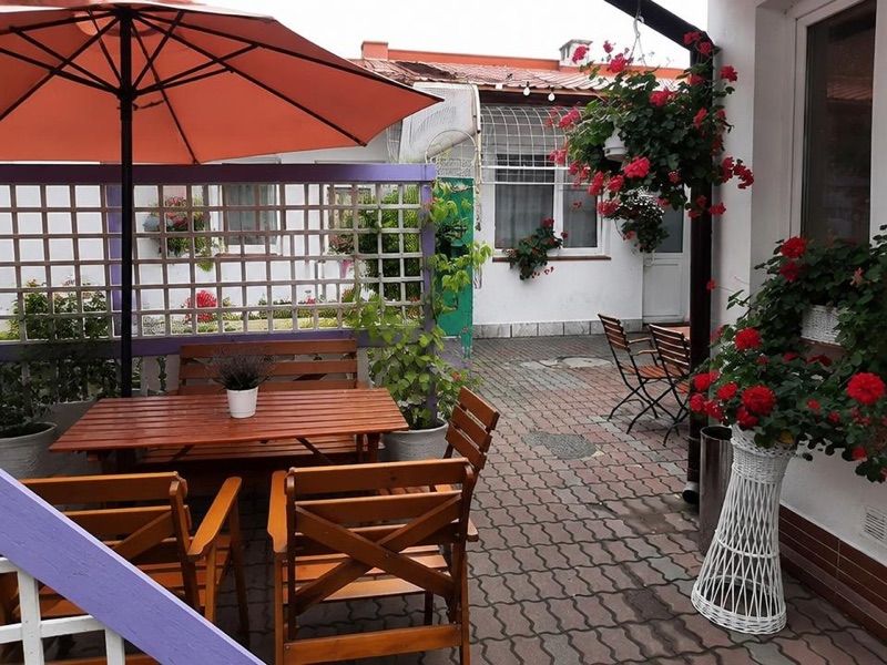 Józefina. Restauracja. Pokoje gościnne, okolice dworca Mogilno
