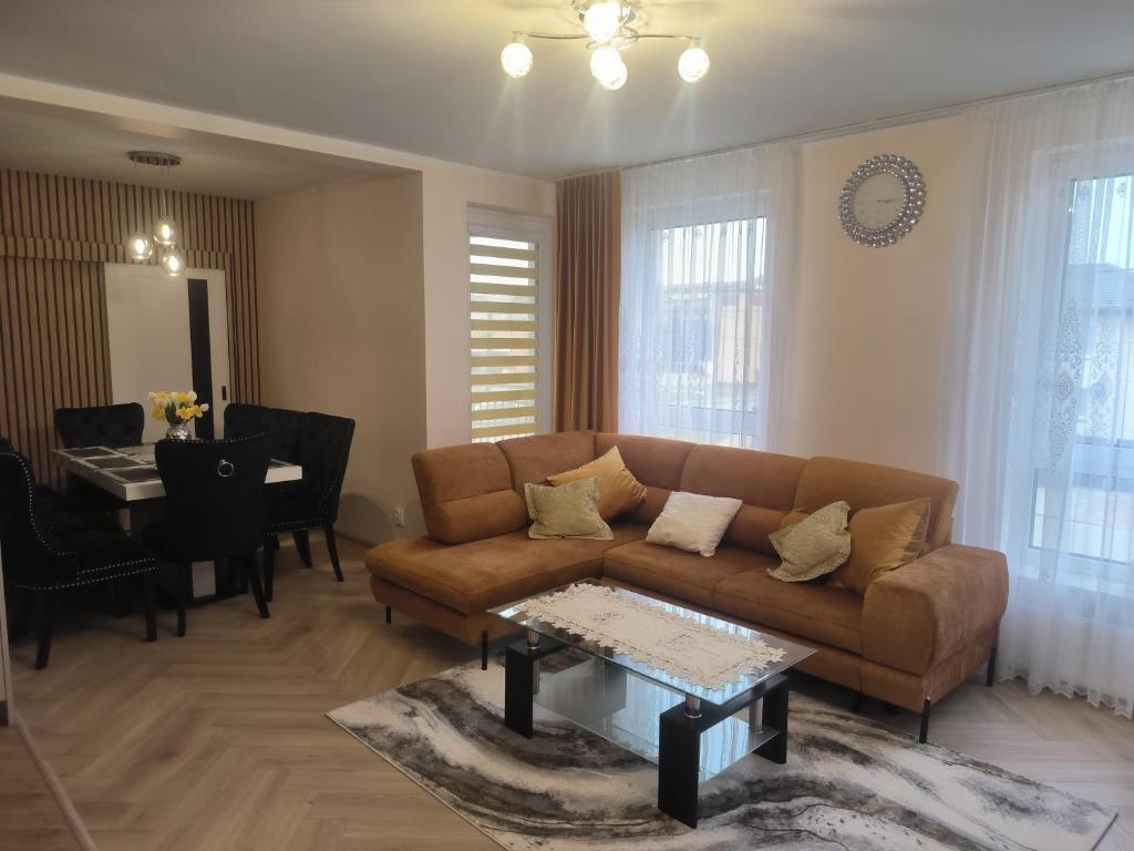 Apartament Mońki - Gold Center, place to stay near Mońki station