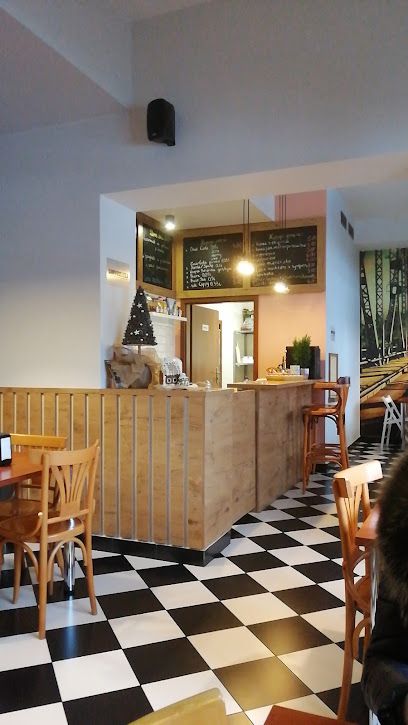 Bar SEMAFOR, near Ostróda station