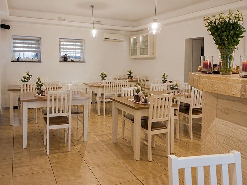 Pizzeria Alibaba Ozimek, okolice dworca Ozimek