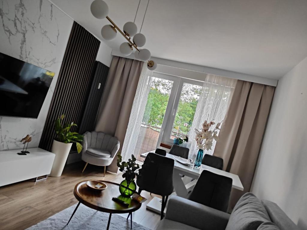 Ahoj Royal, place to stay near Ozimek station