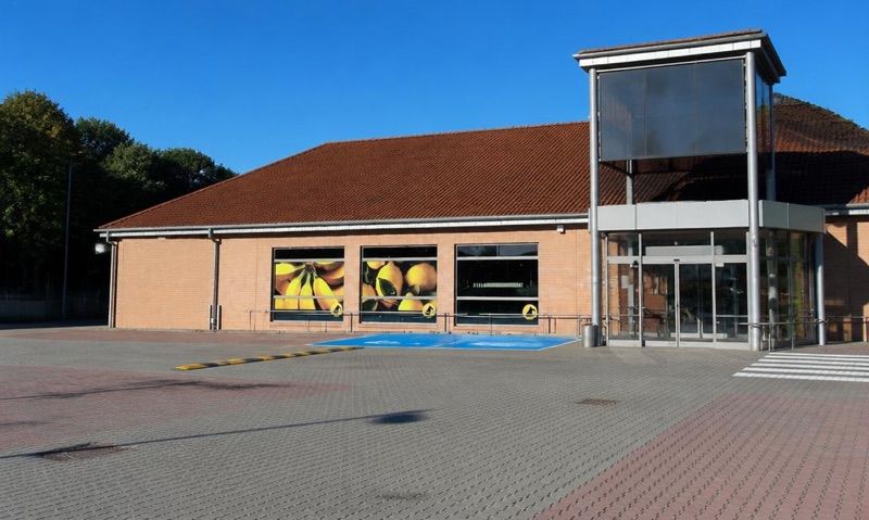 Netto, sklep przy dworcu Pasłęk