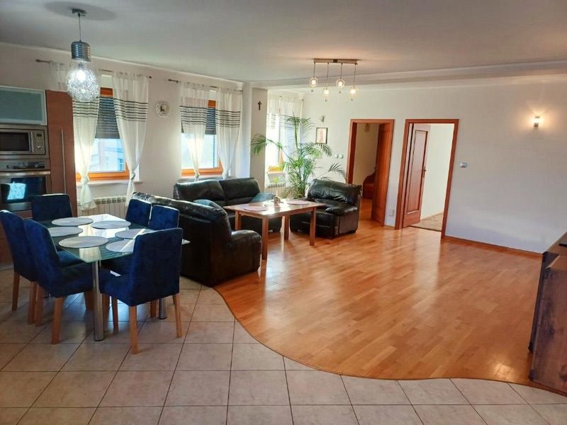 Apartamenty Aneta, place to stay near Pleszew station