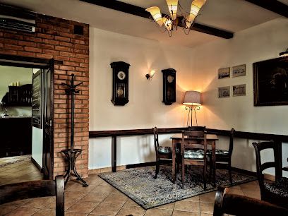 Restauracja Antyk, near Puławy Miasto station