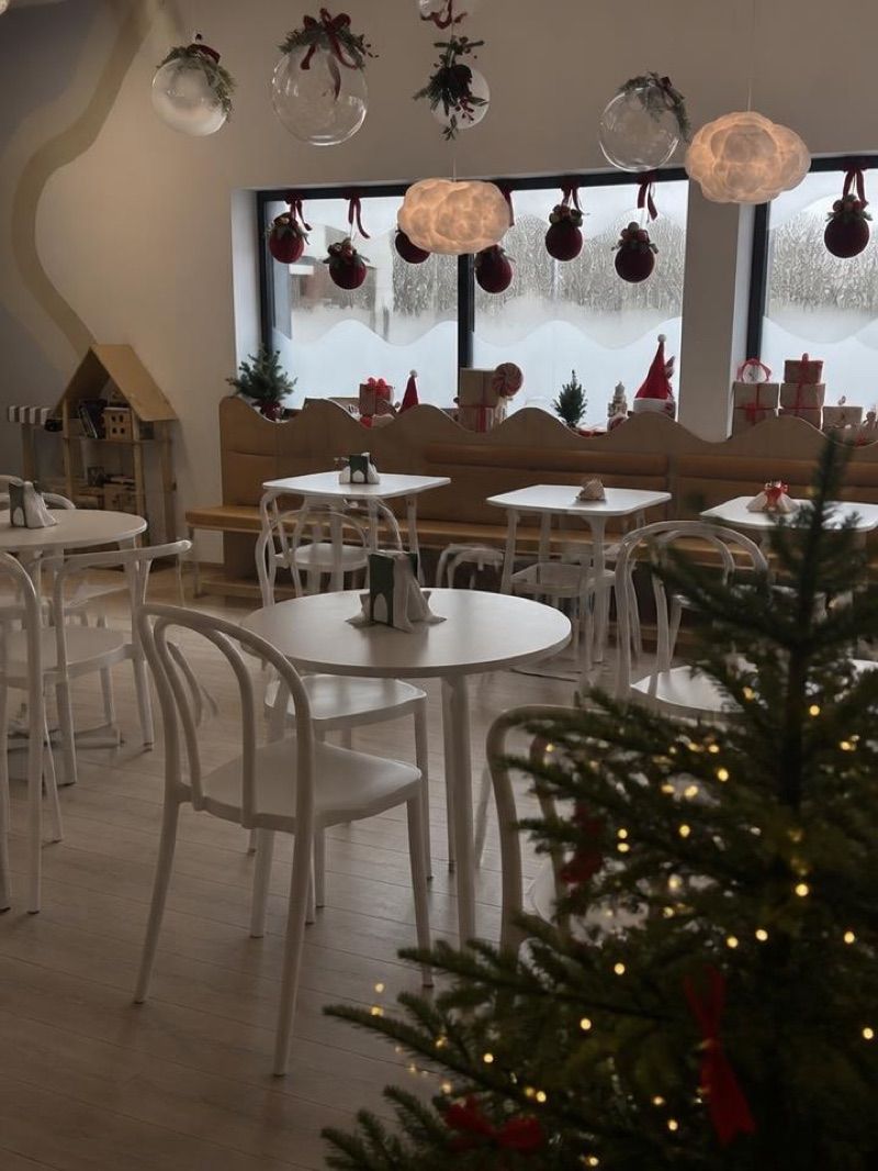 Cafè Miś, okolice dworca Ropczyce