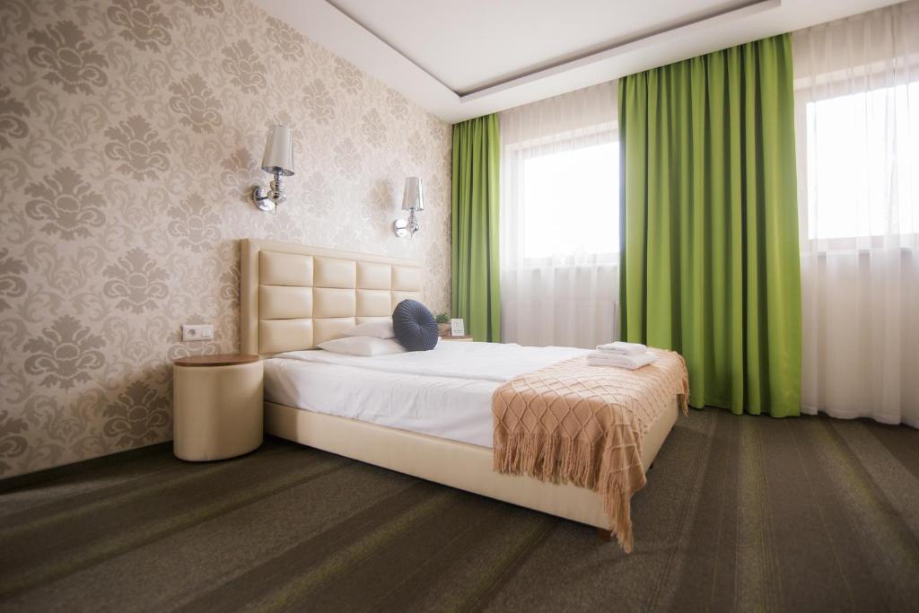 Hotel Wróblewscy, place to stay near Sieradz station