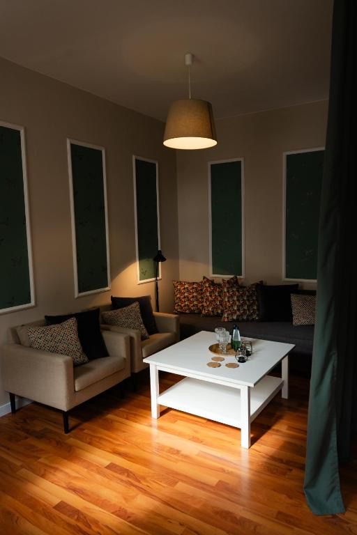 Apartament Zielony Motyl, place to stay near Skierniewice station