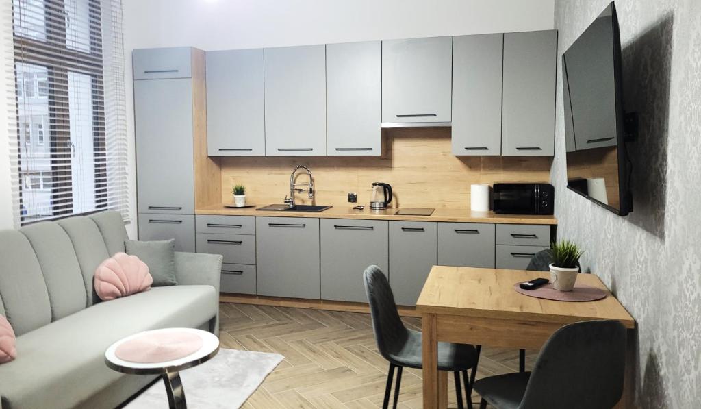 APARTAMENT JARACZA 28/10, place to stay near Słupsk station