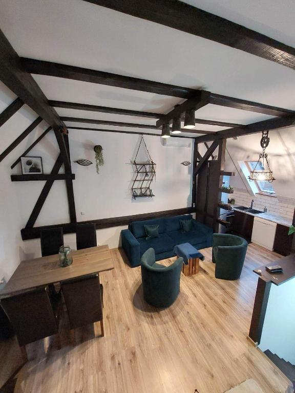 Apartament Krawcownia, place to stay near Świebodzin station