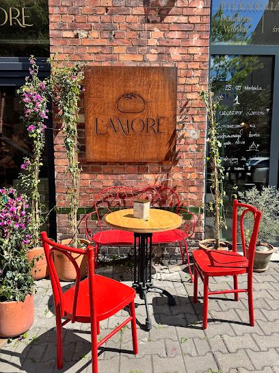 L'amore Bakery, near Tarnowskie Góry station