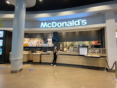 Restauracja McDonald's, near Toruń Wschodni station