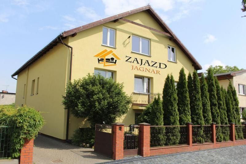 Zajazd Jagnar, place to stay near Trzcianka station