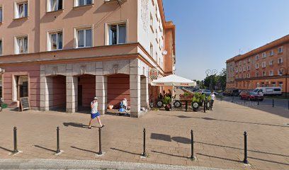 Mała kawiarnia, near Tychy station