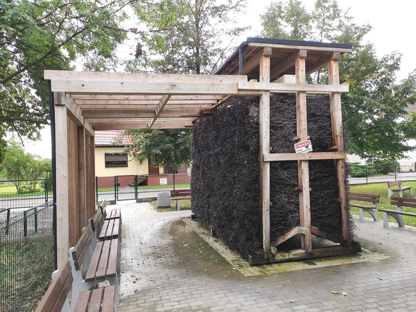 Tężnia Solankowa, atrakcja w pobliżu dworca Wadowice