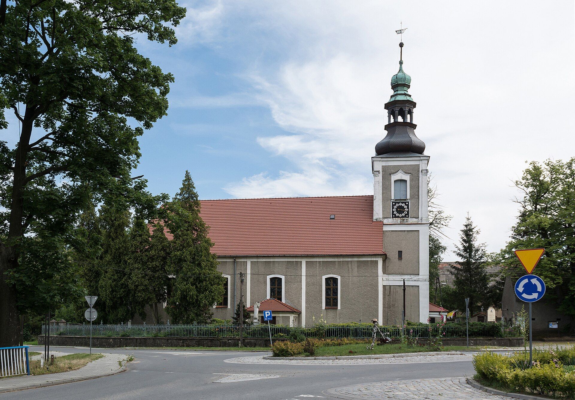 Kościół pw. św. Mikołaja, atrakcja w pobliżu dworca Wałcz